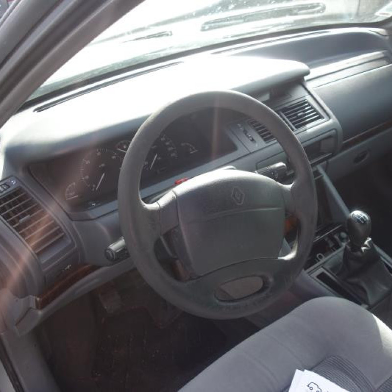 Ceinture arriere droit RENAULT SAFRANE Photo n°8
