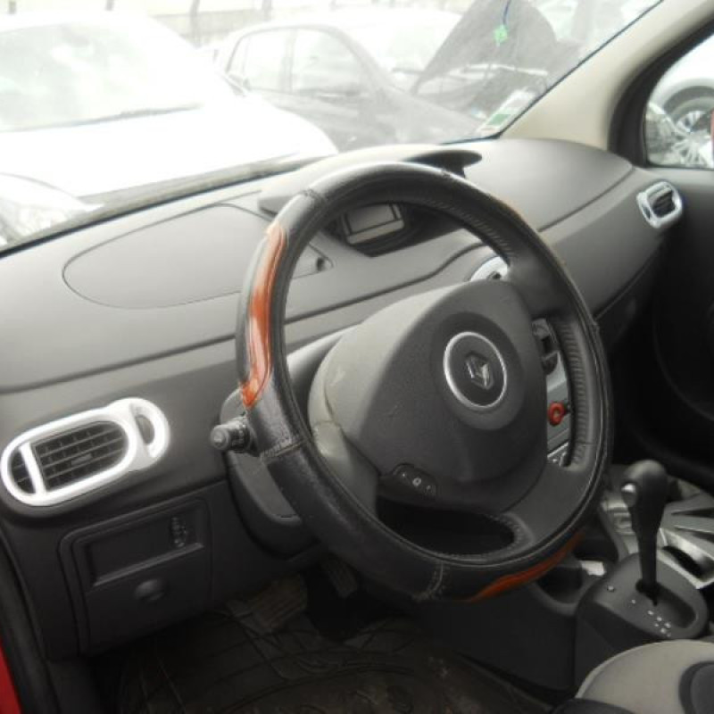 Trappe d'essence RENAULT MODUS Photo n°10