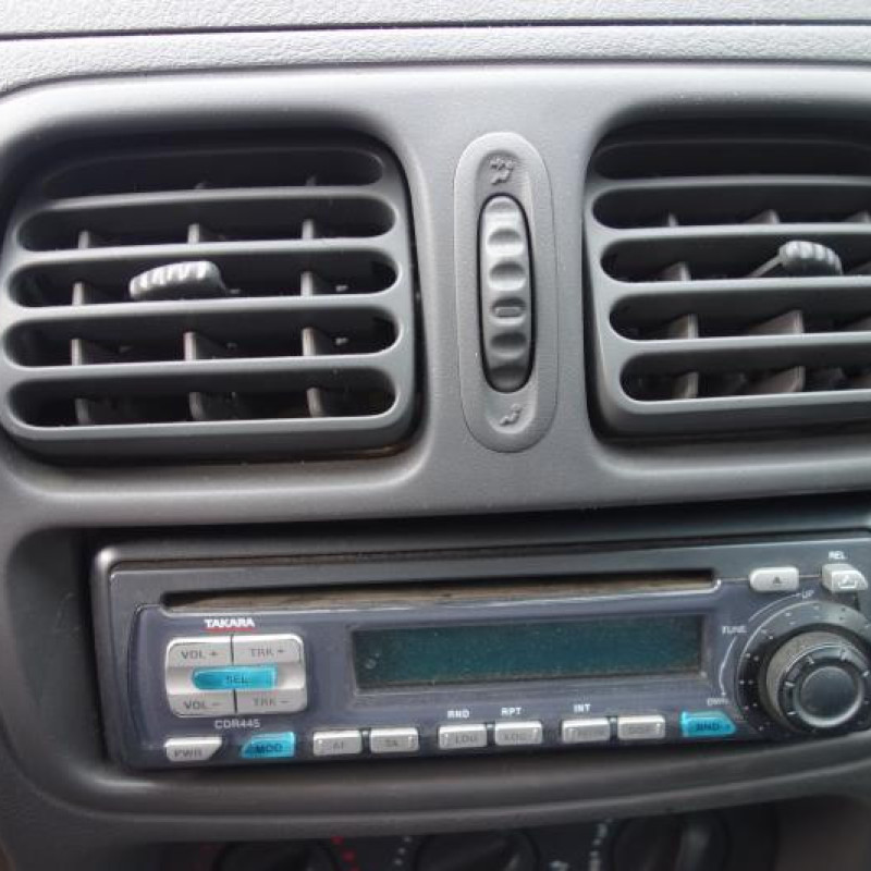 Moteur essuie glace avant RENAULT CLIO 2 Photo n°10