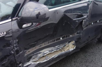 Attache ceinture arriere gauche CITROEN C4 PICASSO 1