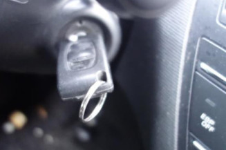 Attache ceinture arriere gauche CITROEN C4 PICASSO 1