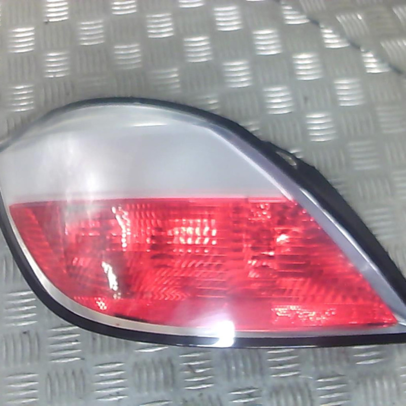 Feu arriere principal gauche (feux) OPEL ASTRA H Photo n°1