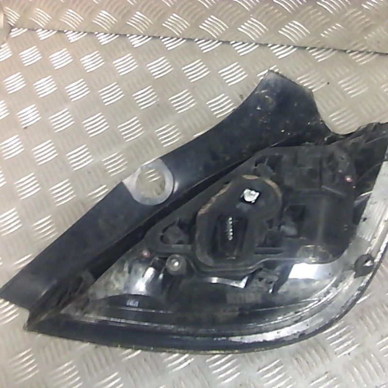 Feu arriere principal gauche (feux) OPEL ASTRA H Photo n°2