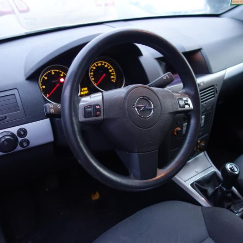 Feu arriere principal gauche (feux) OPEL ASTRA H Photo n°8