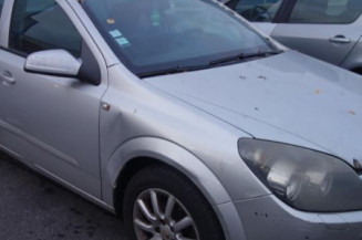 Leve vitre mecanique arriere droit OPEL ASTRA H