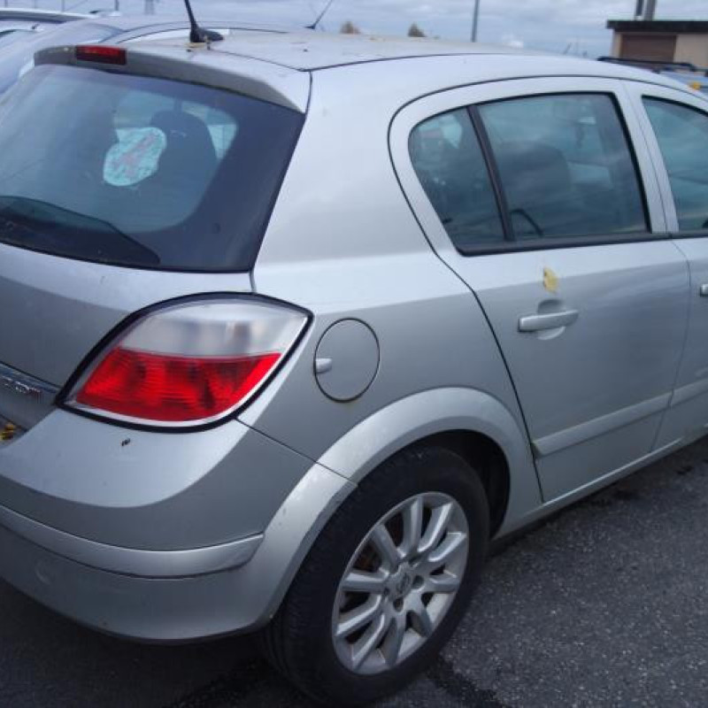 Leve vitre electrique arriere droit OPEL ASTRA H Photo n°4