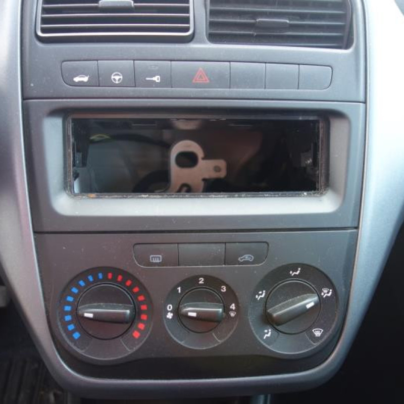 Cardan droit (transmission) FIAT GRANDE PUNTO Photo n°9