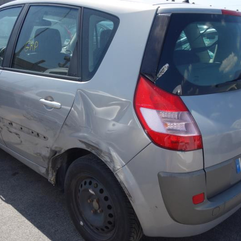 Compresseur clim RENAULT SCENIC 2 Photo n°8