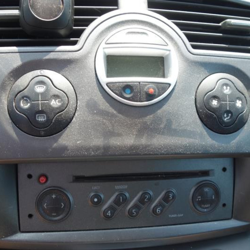 Compresseur clim RENAULT SCENIC 2 Photo n°10