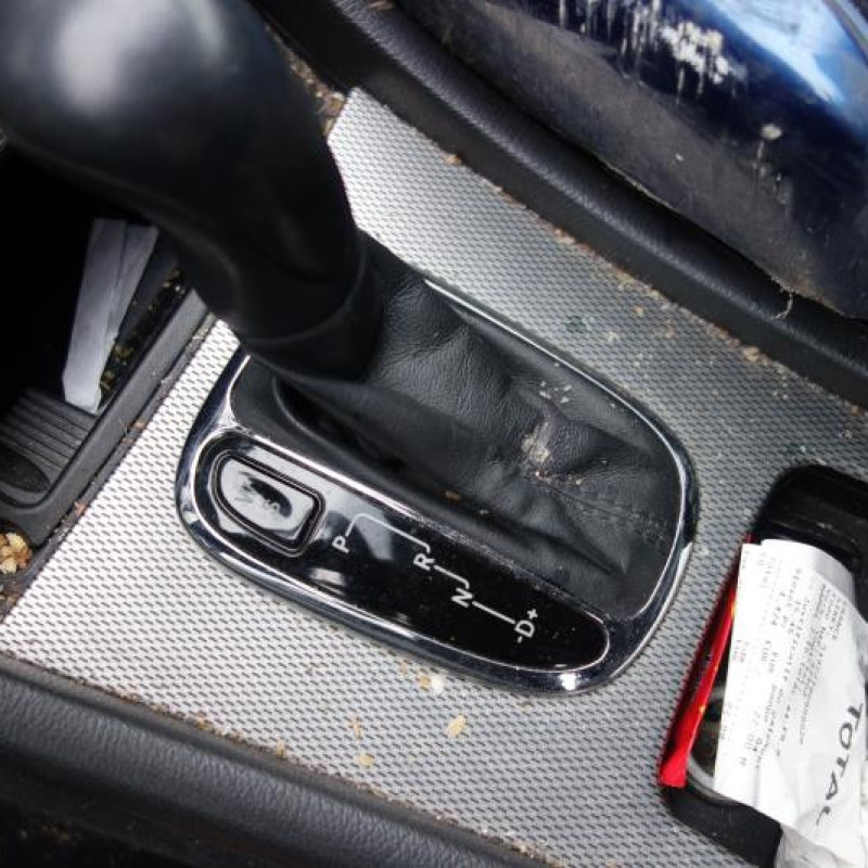 Porte avant gauche MERCEDES CLASSE C 203 COUPE SPORT Photo n°9