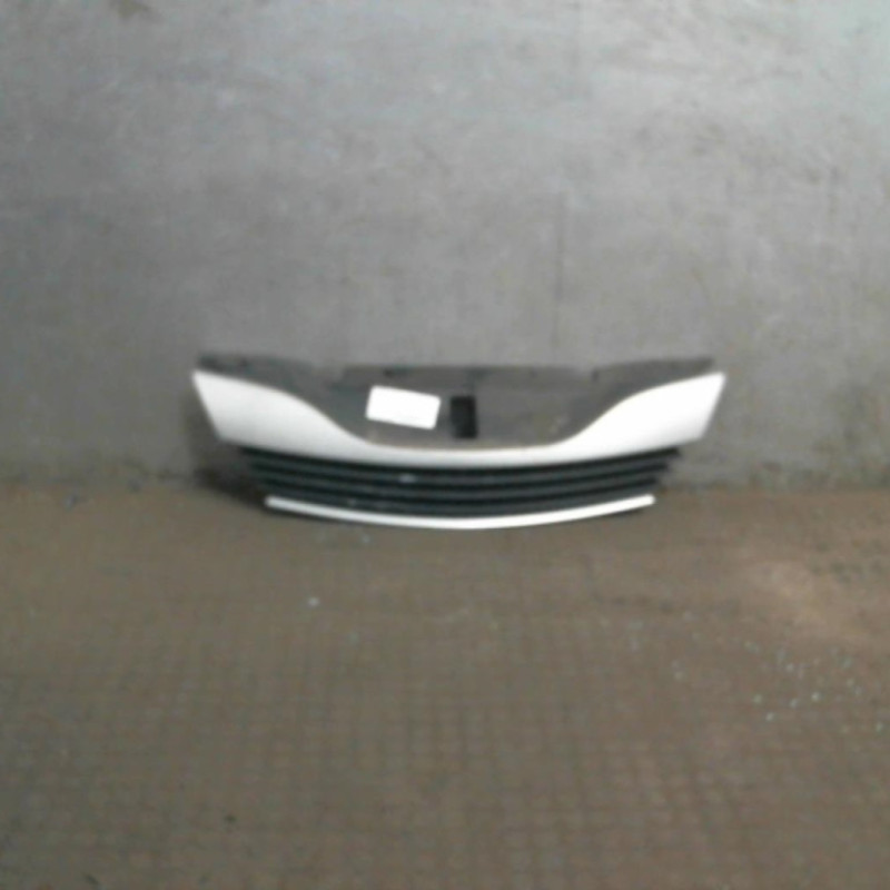 Calandre RENAULT LAGUNA 2 Photo n°1