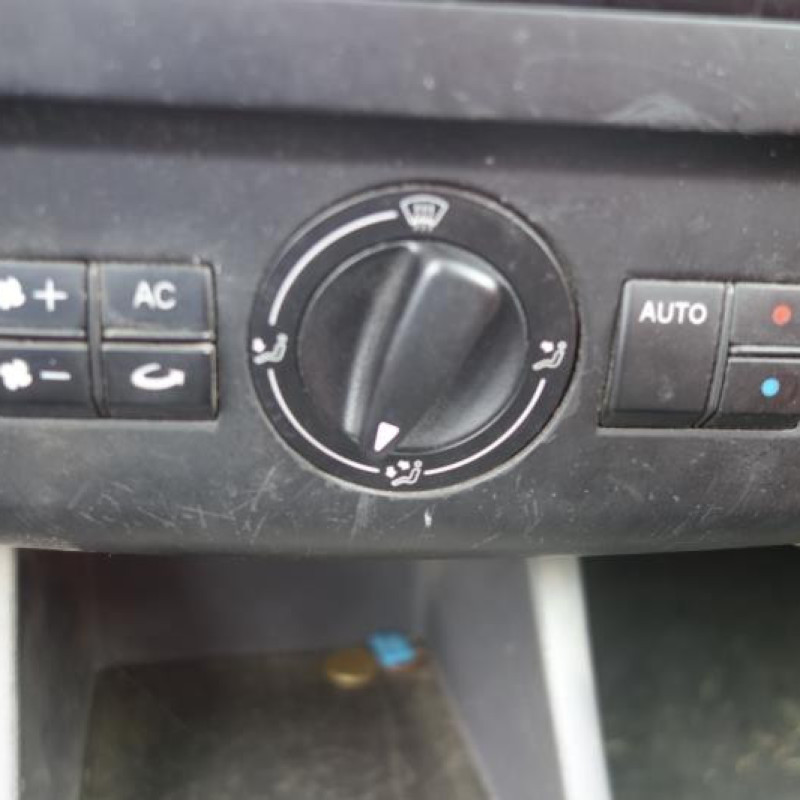 Trappe d'essence SEAT IBIZA 2 Photo n°9