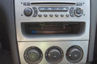 Pretensionneur de ceinture avant droit PEUGEOT 308 1