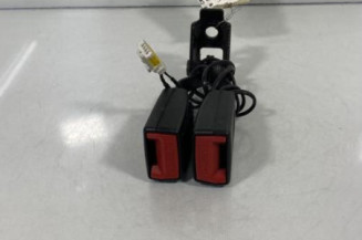 Attache ceinture arriere gauche CITROEN C5 2 Photo n°1