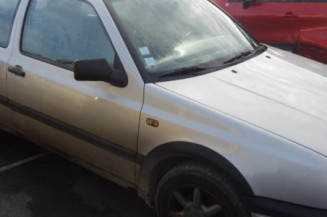 Vitre avant droit VOLKSWAGEN GOLF 3
