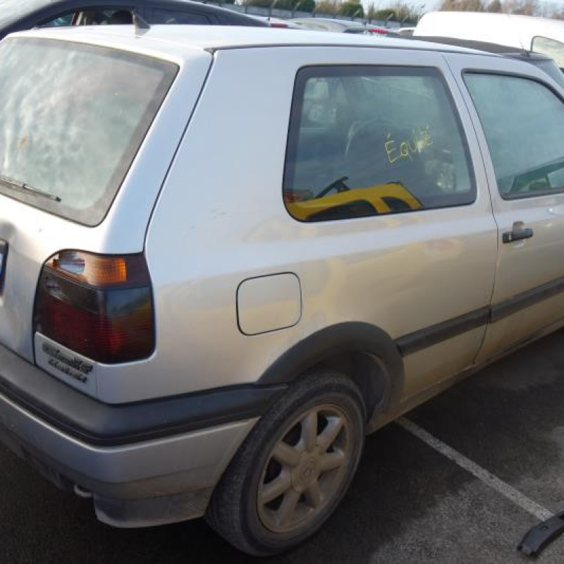 Vitre avant droit VOLKSWAGEN GOLF 3 Photo n°3