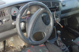 Vitre avant droit VOLKSWAGEN GOLF 3