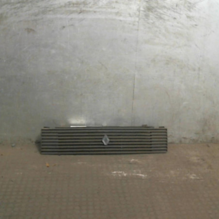 Calandre RENAULT R9 Photo n°1