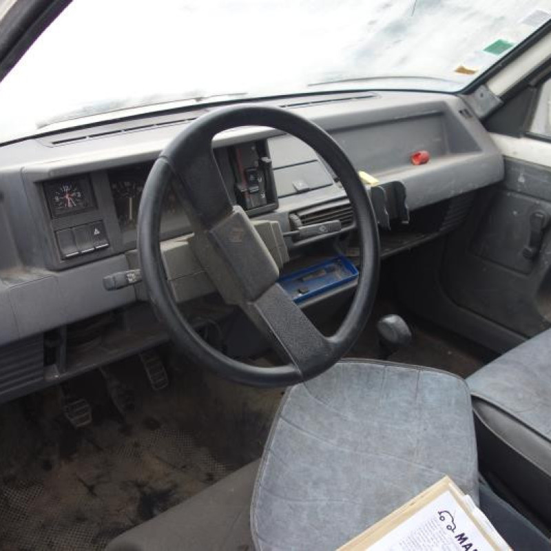 Retroviseur gauche RENAULT EXPRESS Photo n°8