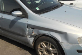Moteur essuie glace arriere FIAT STILO