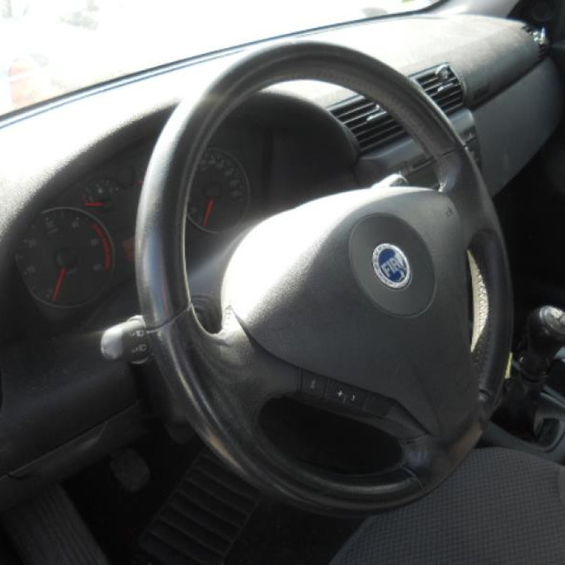 Serrure arriere droit FIAT STILO Photo n°8