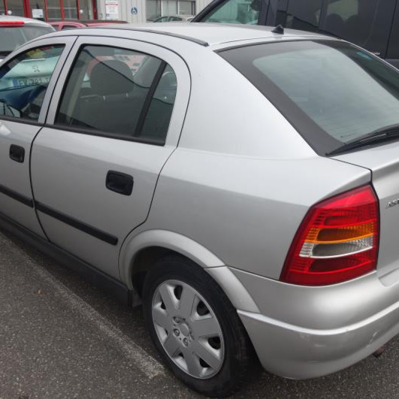 Compresseur clim OPEL ASTRA G Photo n°8