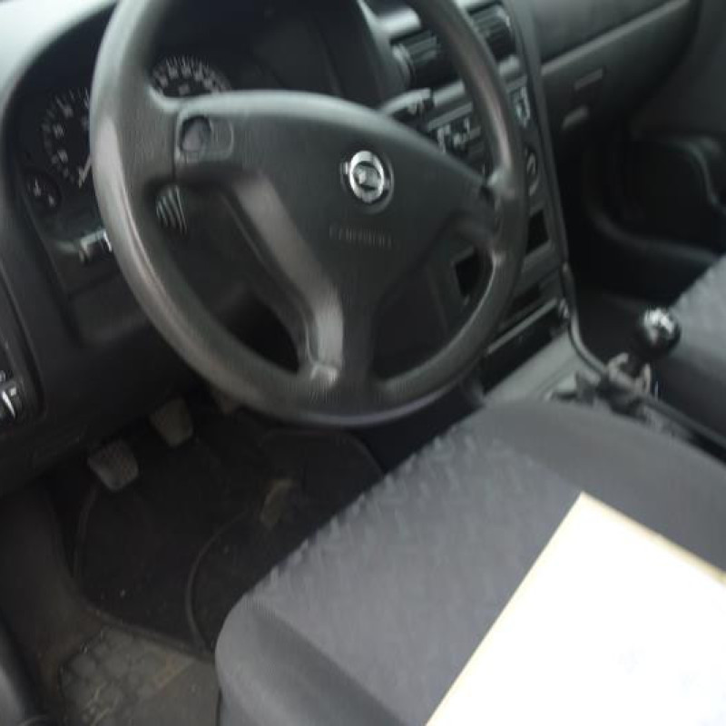Compresseur clim OPEL ASTRA G Photo n°9