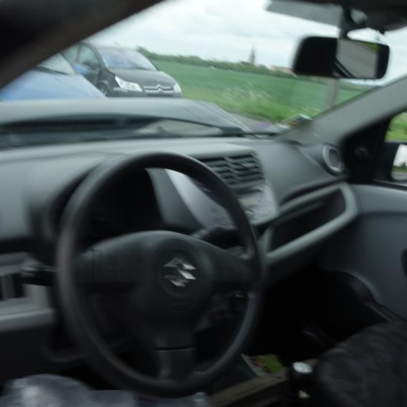 Interrupteur de leve vitre avant droit SUZUKI ALTO 3 Photo n°8