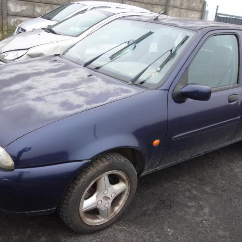 Trappe d'essence FORD FIESTA 4 Photo n°4