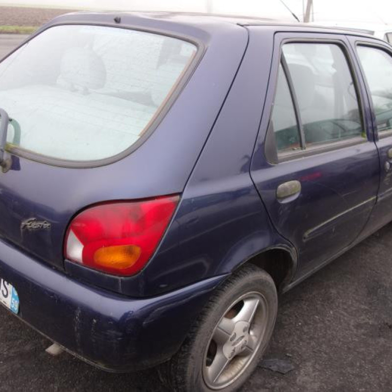 Trappe d'essence FORD FIESTA 4 Photo n°6