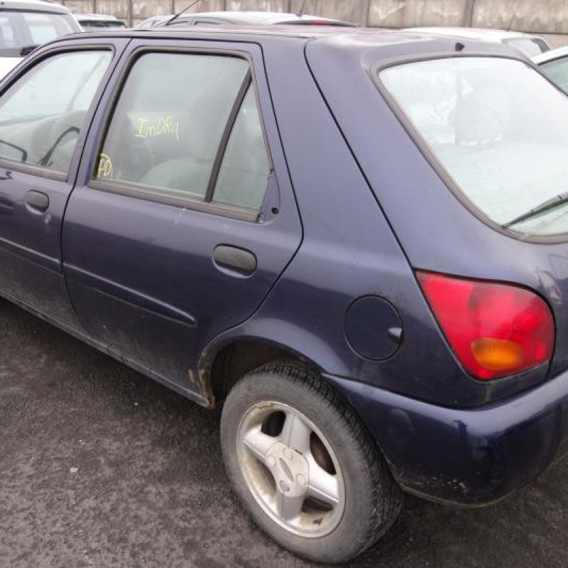 Trappe d'essence FORD FIESTA 4 Photo n°7