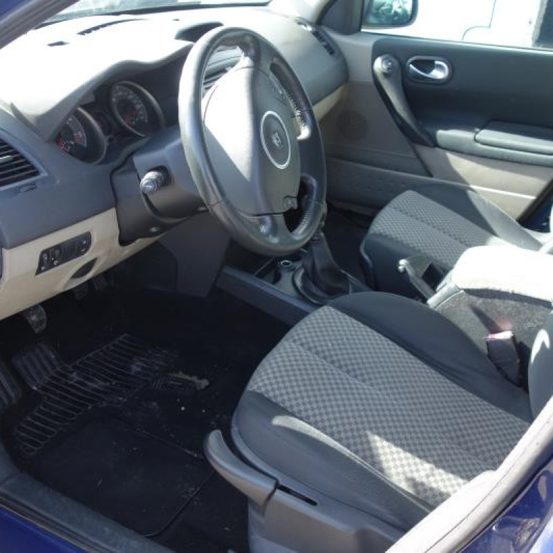 Trappe d'essence RENAULT MEGANE 2 Photo n°8