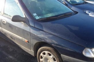Bloc ABS (freins anti-blocage) RENAULT LAGUNA 1