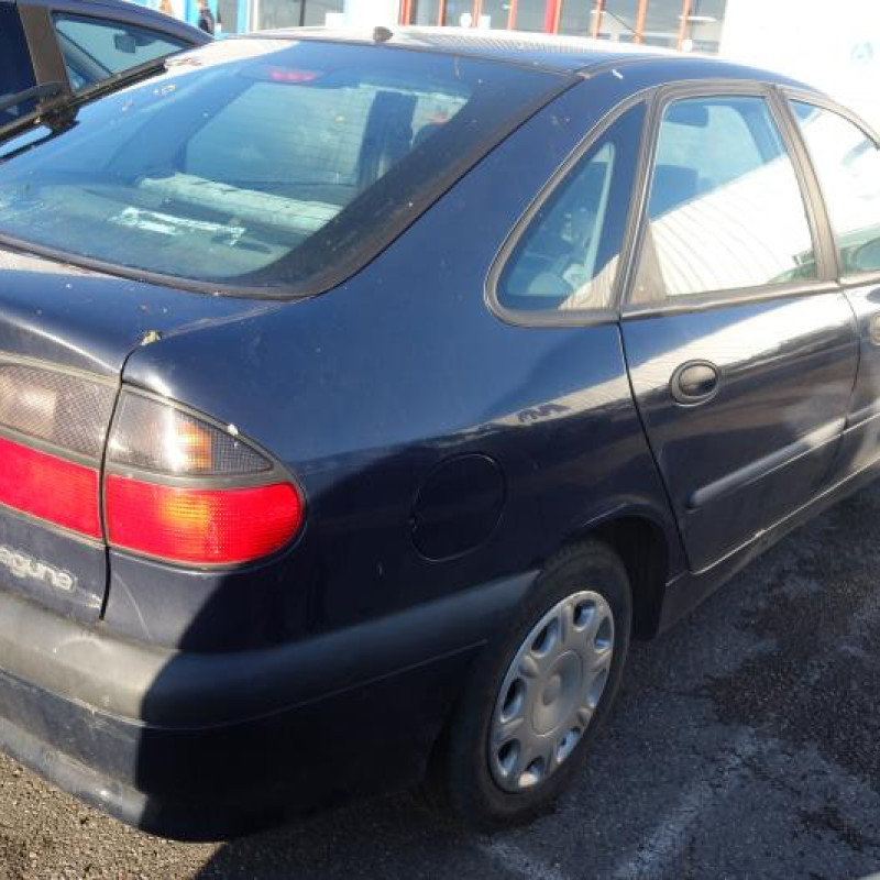 Bloc ABS (freins anti-blocage) RENAULT LAGUNA 1 Photo n°6