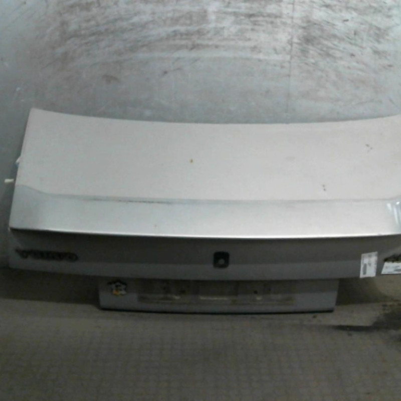 Malle/Hayon arriere VOLVO 460 Photo n°1