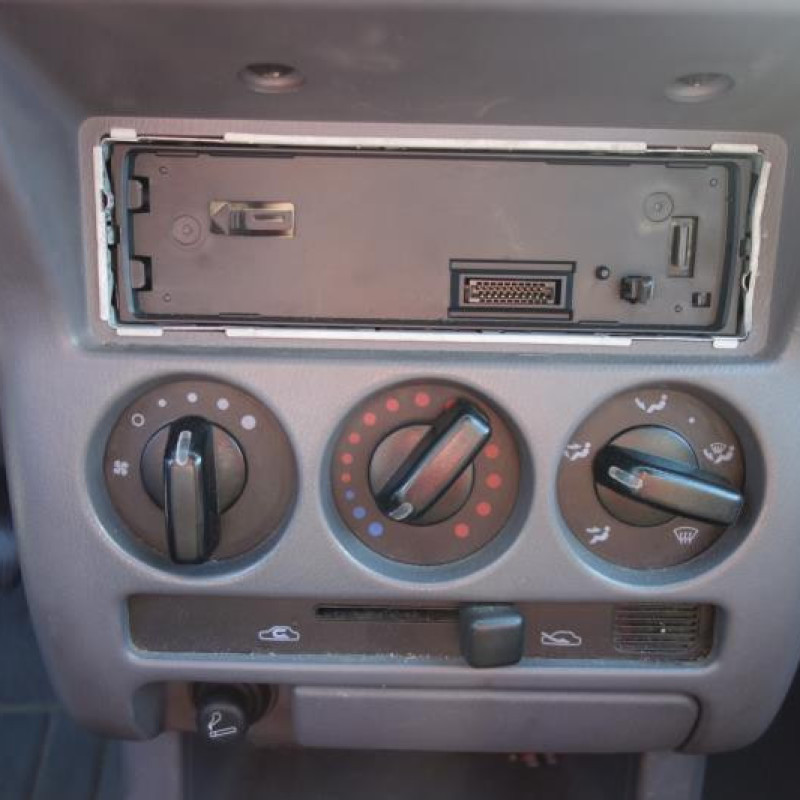 Moto ventilateur radiateur NISSAN MICRA 2 Photo n°8