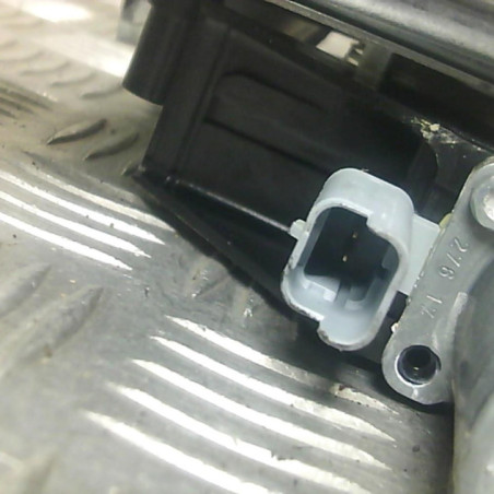 Leve vitre electrique avant gauche PEUGEOT 208 1