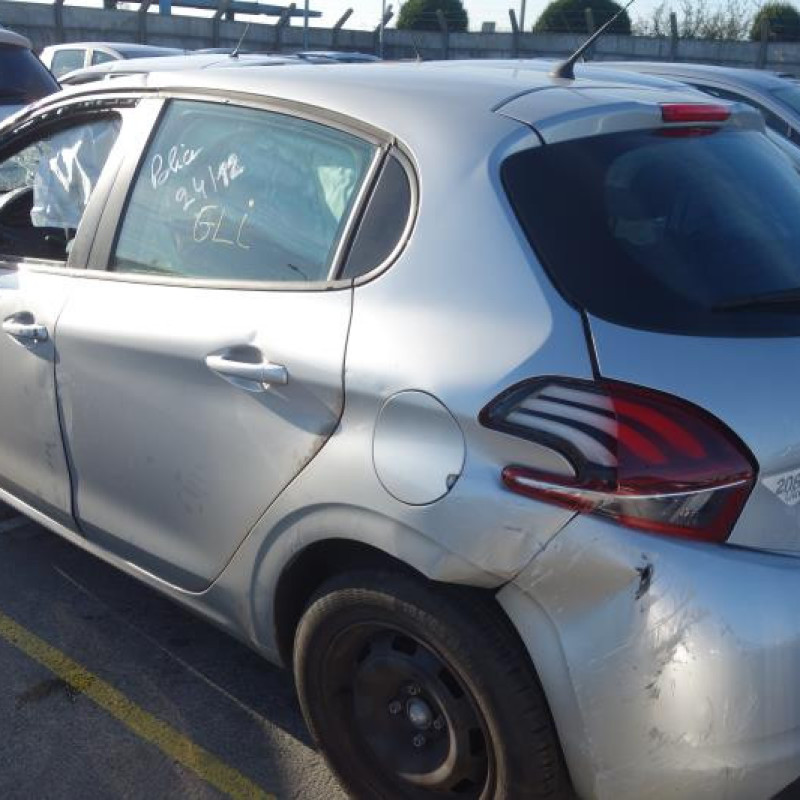 Leve vitre electrique avant gauche PEUGEOT 208 1 Photo n°6
