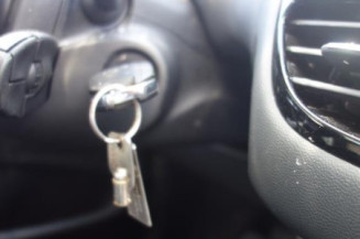 Leve vitre electrique avant gauche PEUGEOT 208 1