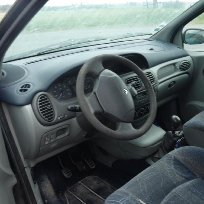 Bloc ABS (freins anti-blocage) RENAULT SCENIC 1 Photo n°8