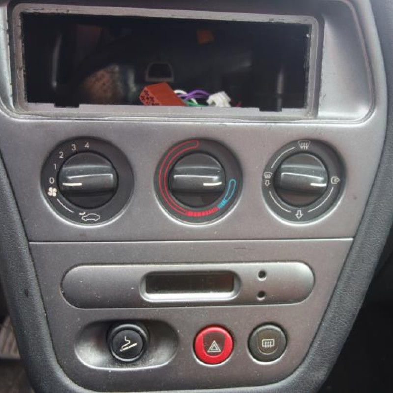 Porte avant droit PEUGEOT 306 Photo n°8