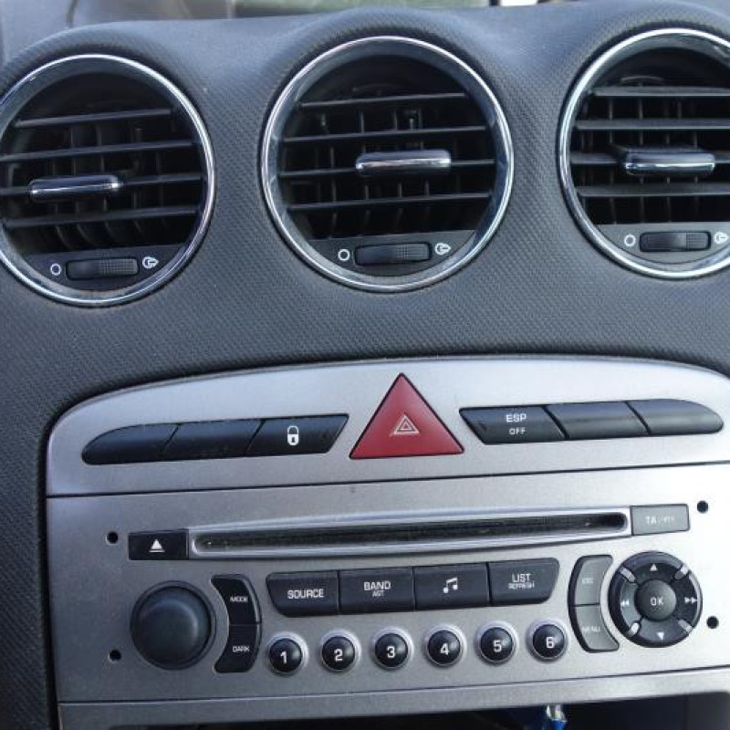 Pretensionneur de ceinture avant droit PEUGEOT 308 1 Photo n°10