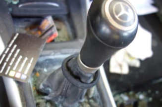 Pretensionneur de ceinture avant gauche MERCEDES CLASSE A 169