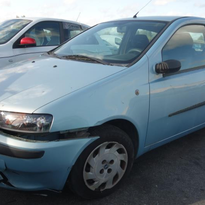 Feu arriere principal gauche (feux) FIAT PUNTO 2 Photo n°4