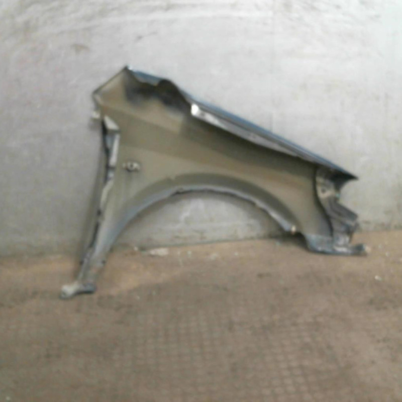 Aile avant gauche NISSAN PRIMERA 3 Photo n°2