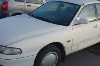 Optique avant secondaire gauche (feux)(clignotant) MAZDA 626 3