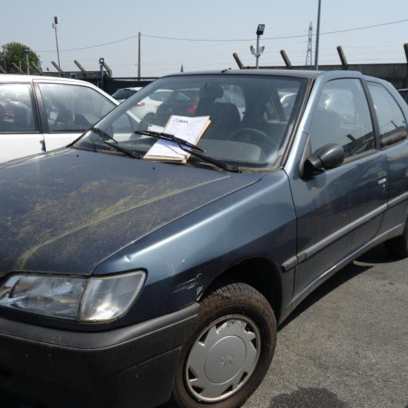 Malle/Hayon arriere PEUGEOT 306 Photo n°3