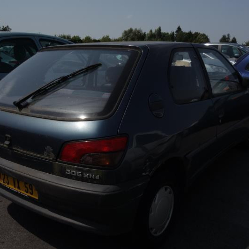 Malle/Hayon arriere PEUGEOT 306 Photo n°5