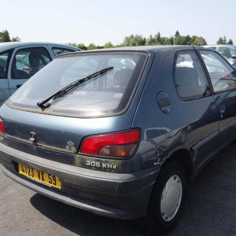 Malle/Hayon arriere PEUGEOT 306 Photo n°6