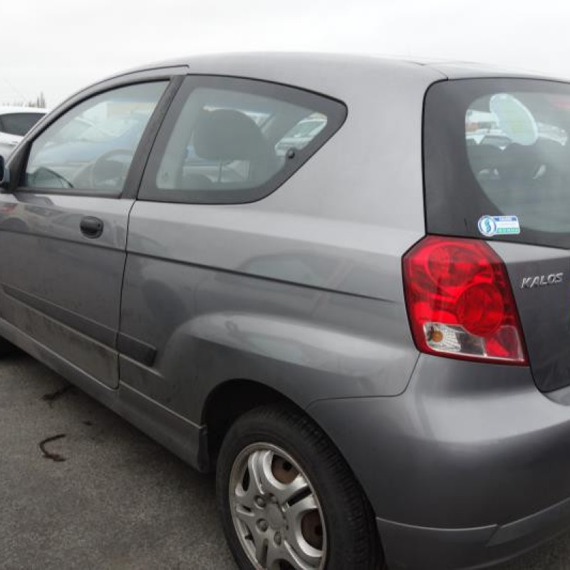 Malle/Hayon arriere CHEVROLET KALOS Photo n°6